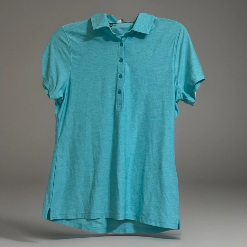 Under Armour Heathered Aqua colored Women’s Golf Polo Shirt, Size Medium, NWT